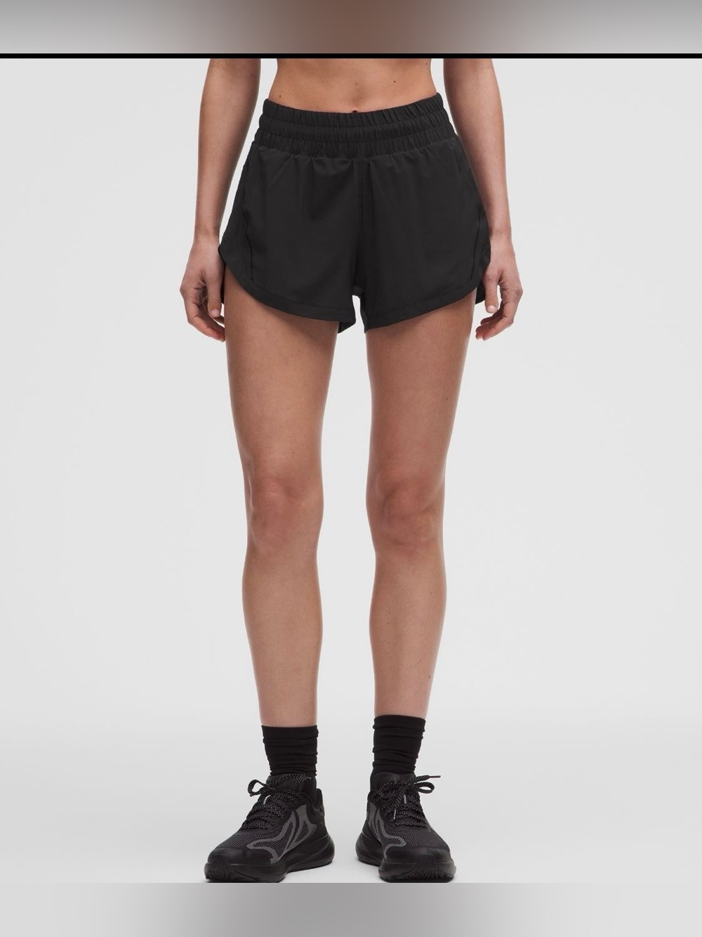 Lululemon Track That High-Rise Lined Short 3" in Black Size 6